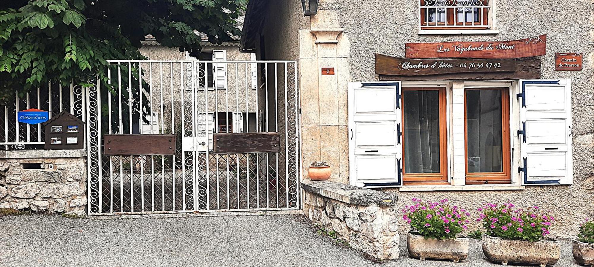 Les Vagabonds Du Mont Bed and Breakfast Chichilianne Εξωτερικό φωτογραφία